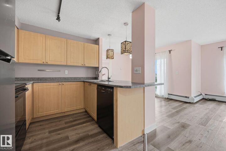 616 McAllister Loop SW 307 — photo 1