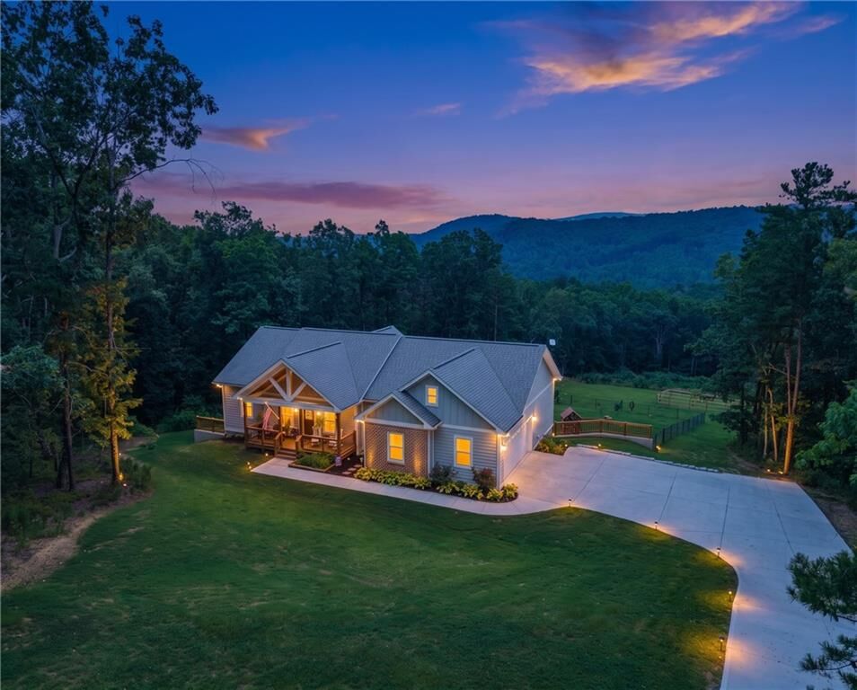 Property Photo: 251 Birchwood Court GA 30183