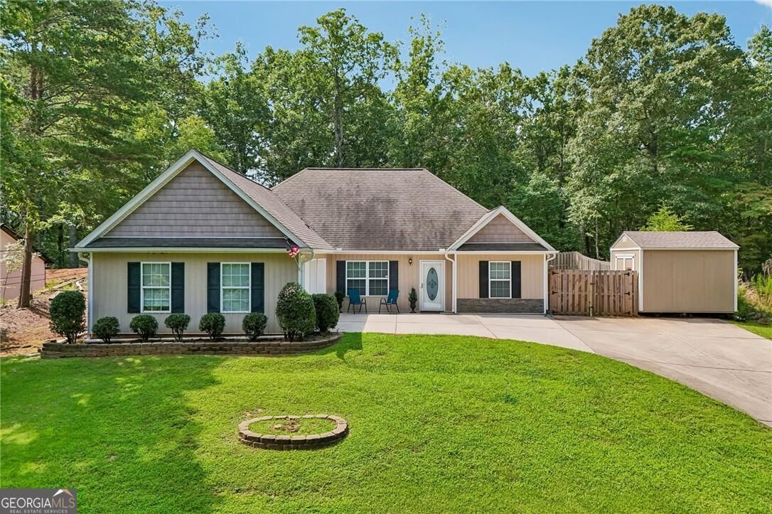 Property Photo: 7453 Dogwood Trail GA 30564