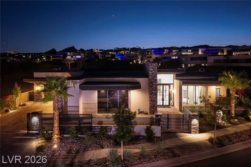 Property Photo: 13 Rainbow Point Place NV 89011