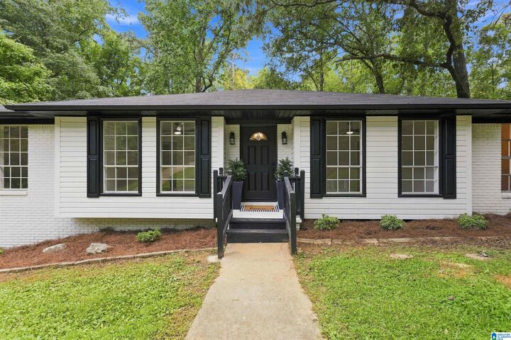 Property Photo: 5042 Lapine Drive AL 35005