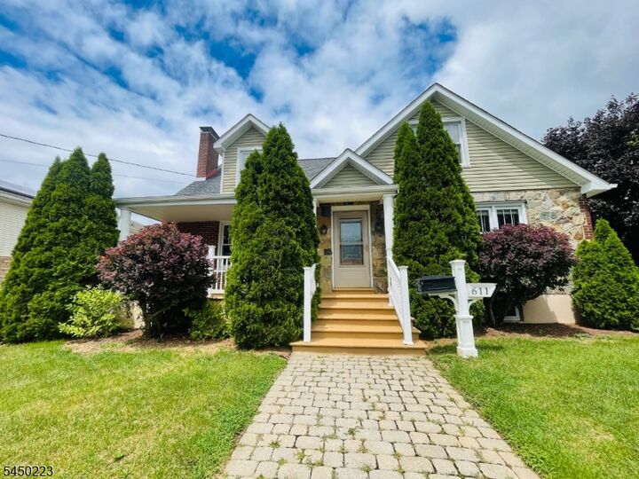 Property Photo:  611 Corliss Ave  NJ 08865 