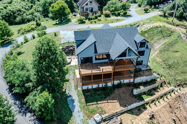 Property Photo: 368 Fall Creek Meadows Lane NC 28622
