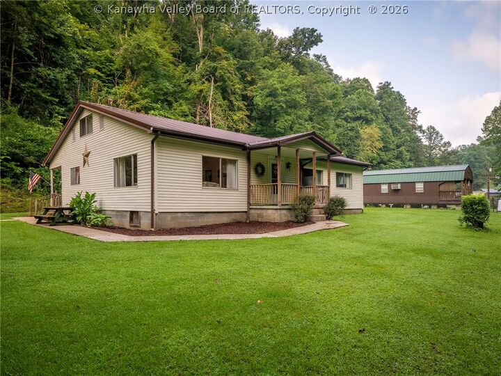 Property Photo:  114 Pebbles Drive  WV 25501 