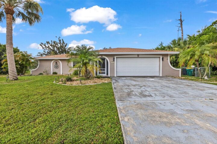 Property Photo:  18577 Jay Avenue  FL 33948 