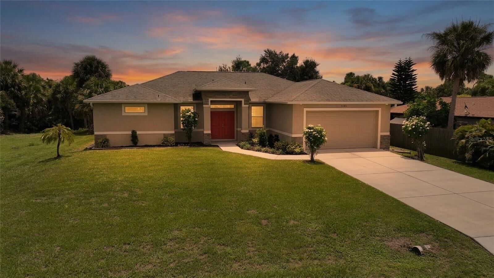 Property Photo:  1182 Yorkshire Street  FL 33952 