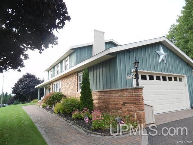 Property Photo: 1235 Minnesota Street MI 49930