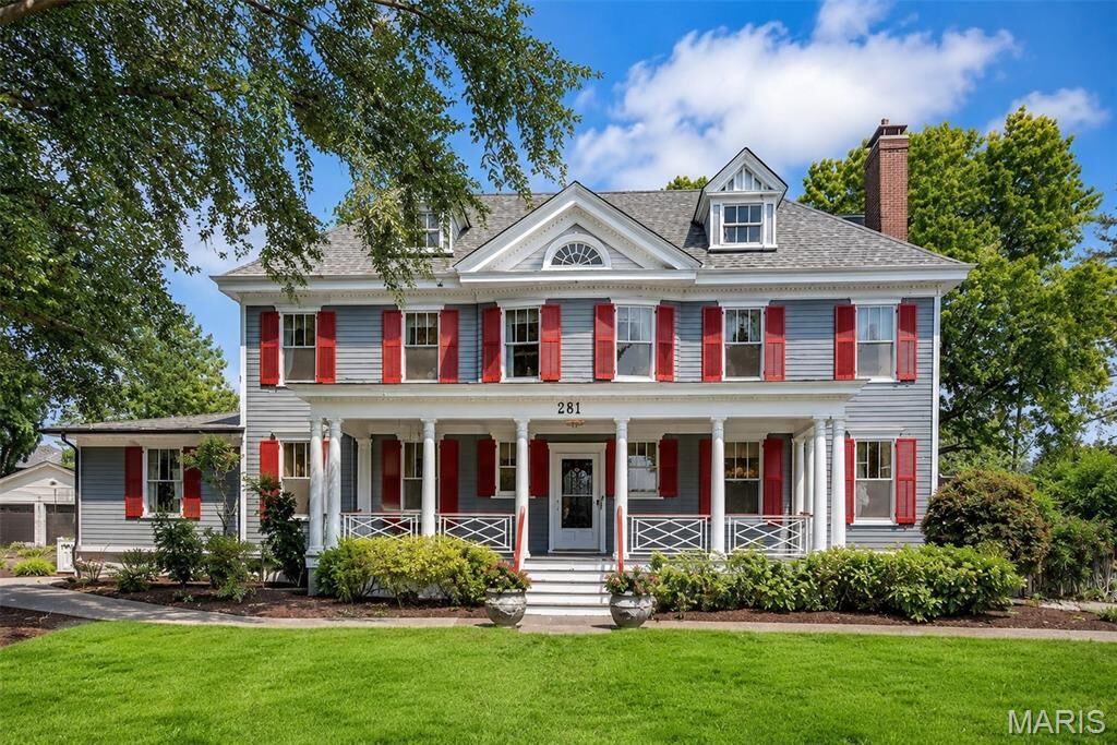 Property Photo: 231 E Argonne Drive MO 63122