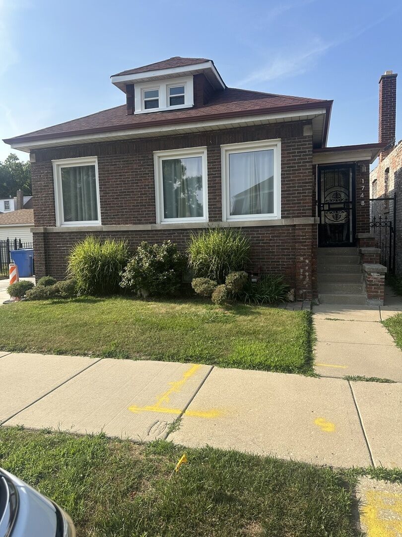 Property Photo: 1748 E 83rd Street E IL 60617