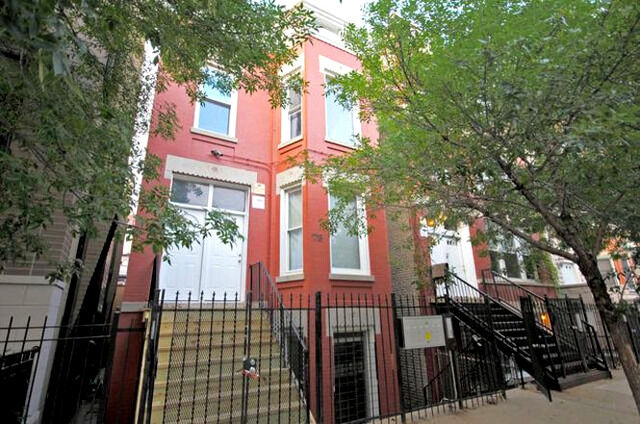 Property Photo: 1718 W Pierce Avenue Gr IL 60622