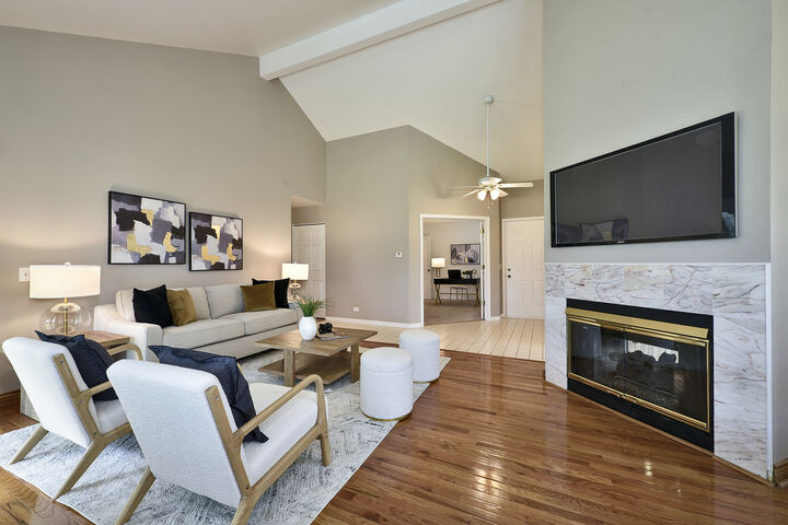 Property Photo: 248 Willow Parkway IL 60089