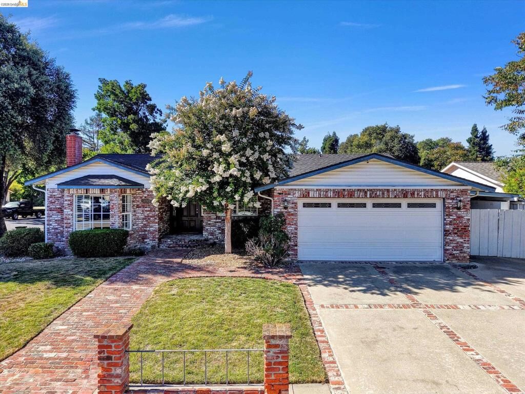 Property Photo:  4793 Woodthrush Ct  CA 94566 