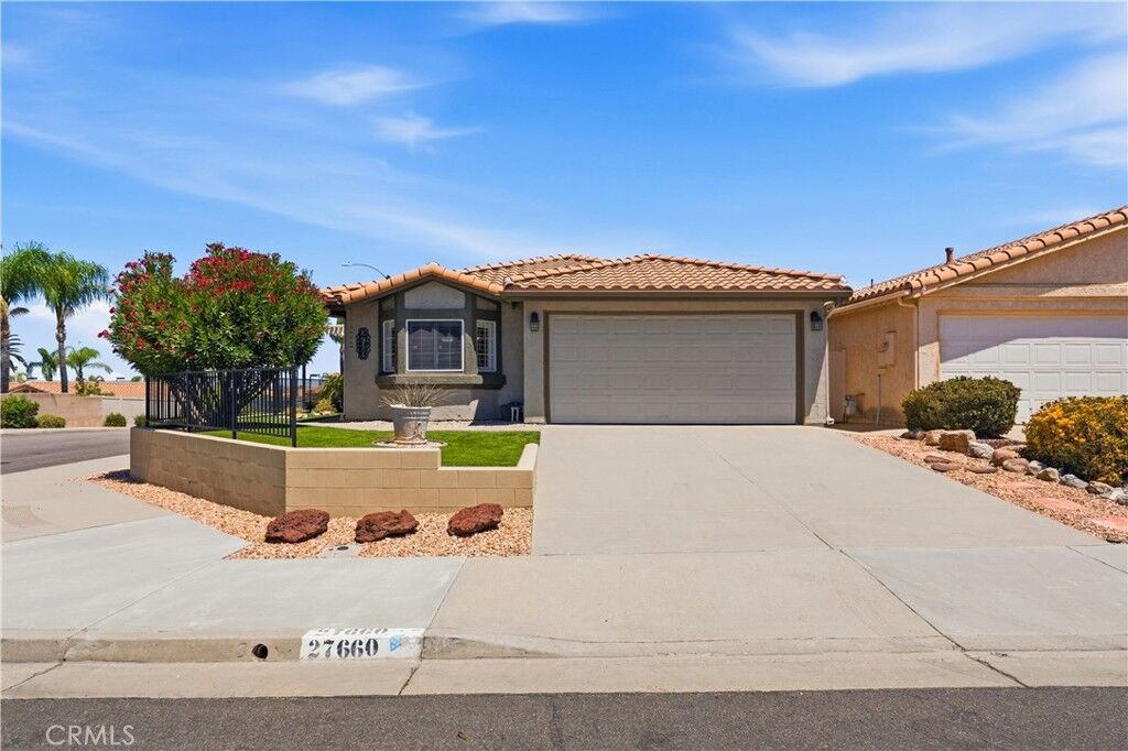 Property Photo:  27660 Calle Haberio  CA 92585 