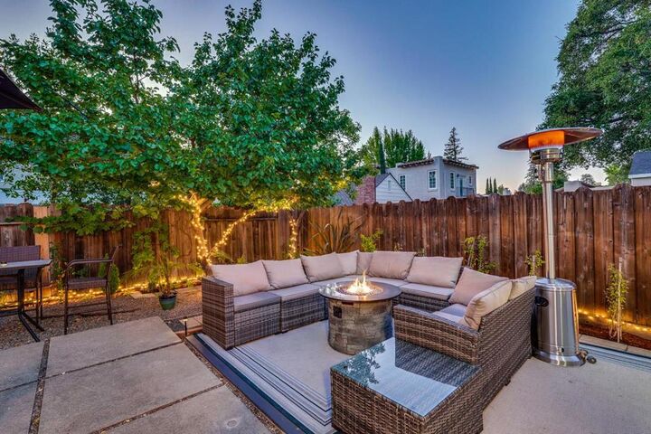 Property Photo:  452 Church Street  CA 94041 