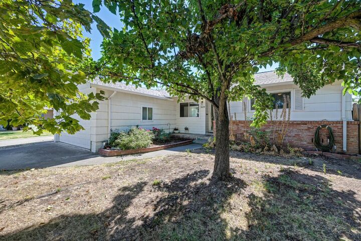 Property Photo:  2629 Aramon Drive  CA 95670 