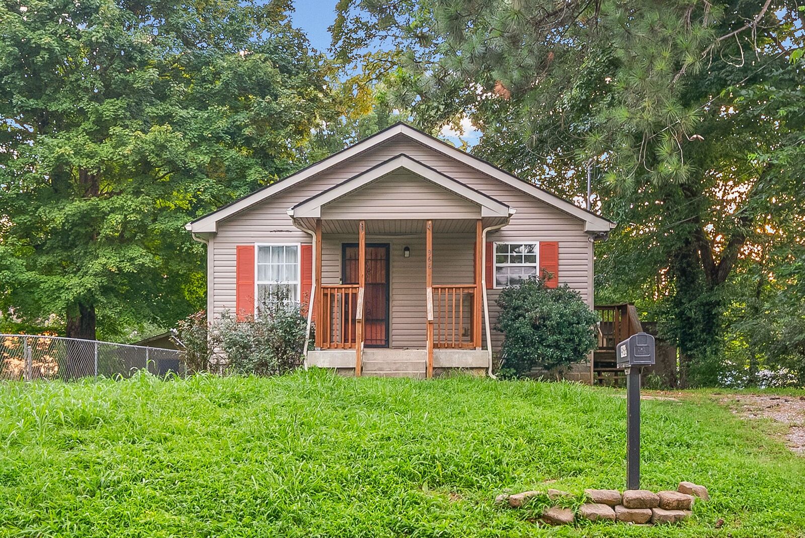 Property Photo: 966 Greenwood Ave TN 37040