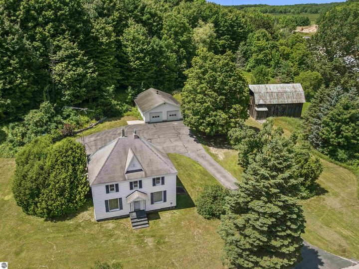 Property Photo:  18258 Pleasanton Highway  MI 49614 