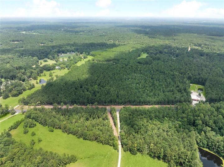 Property Photo:  La 21 Highway  LA 70431 