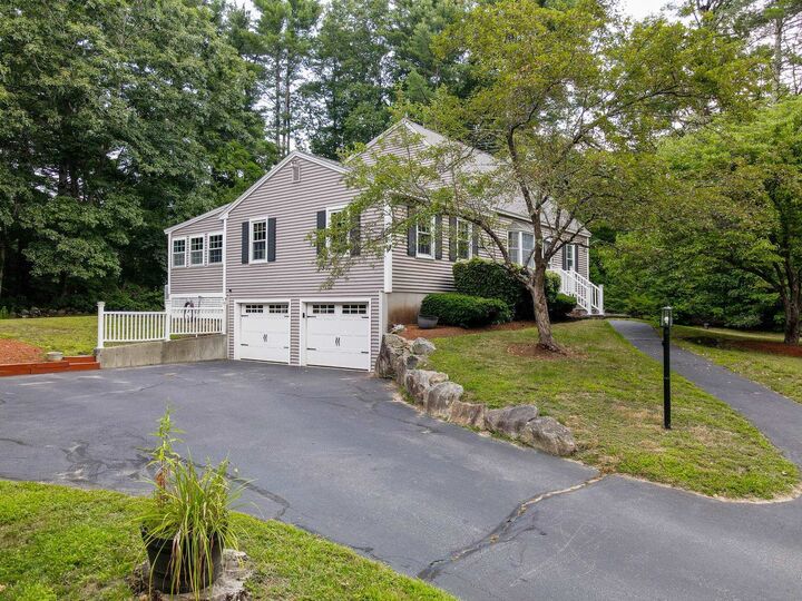 Property Photo: 16 Cindy Avenue NH 03079