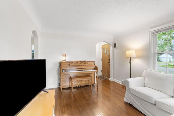 Property Photo: 5312 50th Avenue N MN 55429
