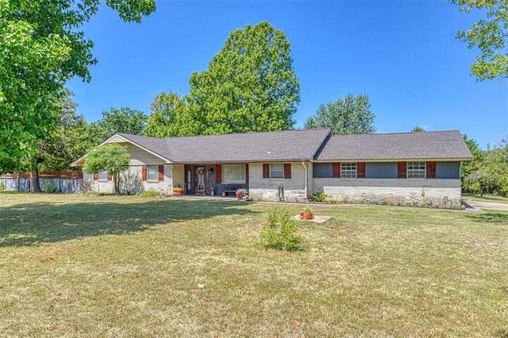 Property Photo:  10431 Schwartz Drive  OK 73165 