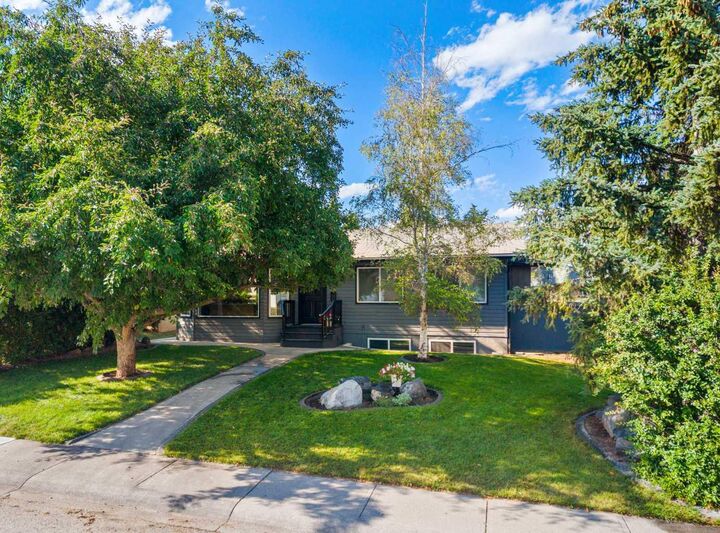 436 Attica Drive SE — photo 1