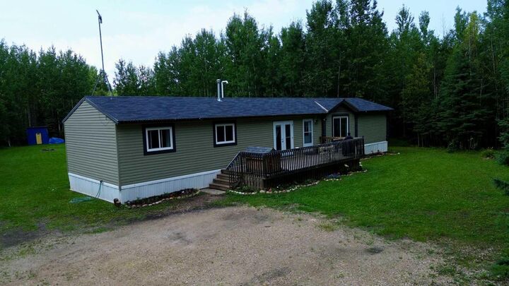 8 131074 Twp Rd 590 — photo 1