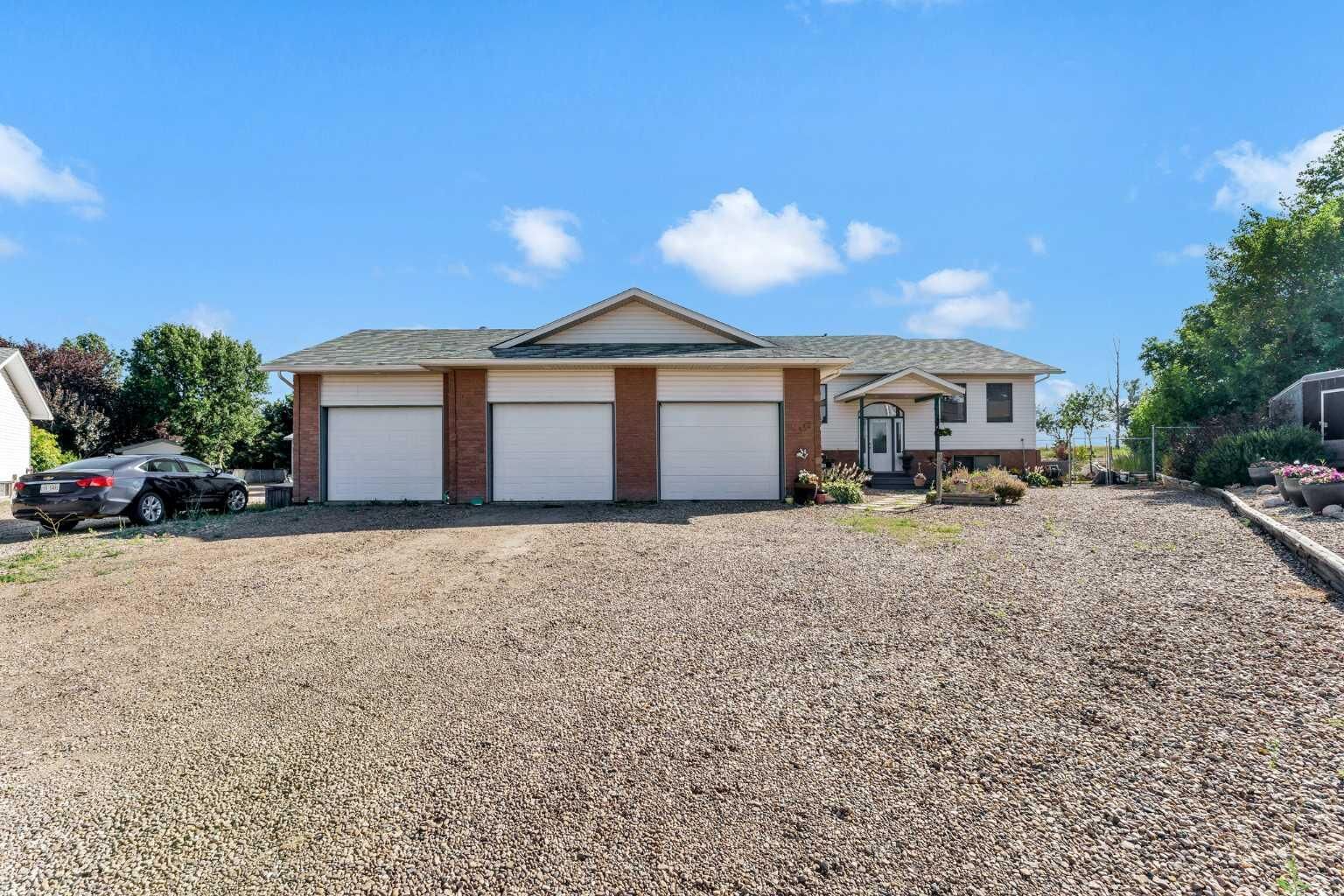 Property Photo: 1336 4A Avenue AB T1B 0K4