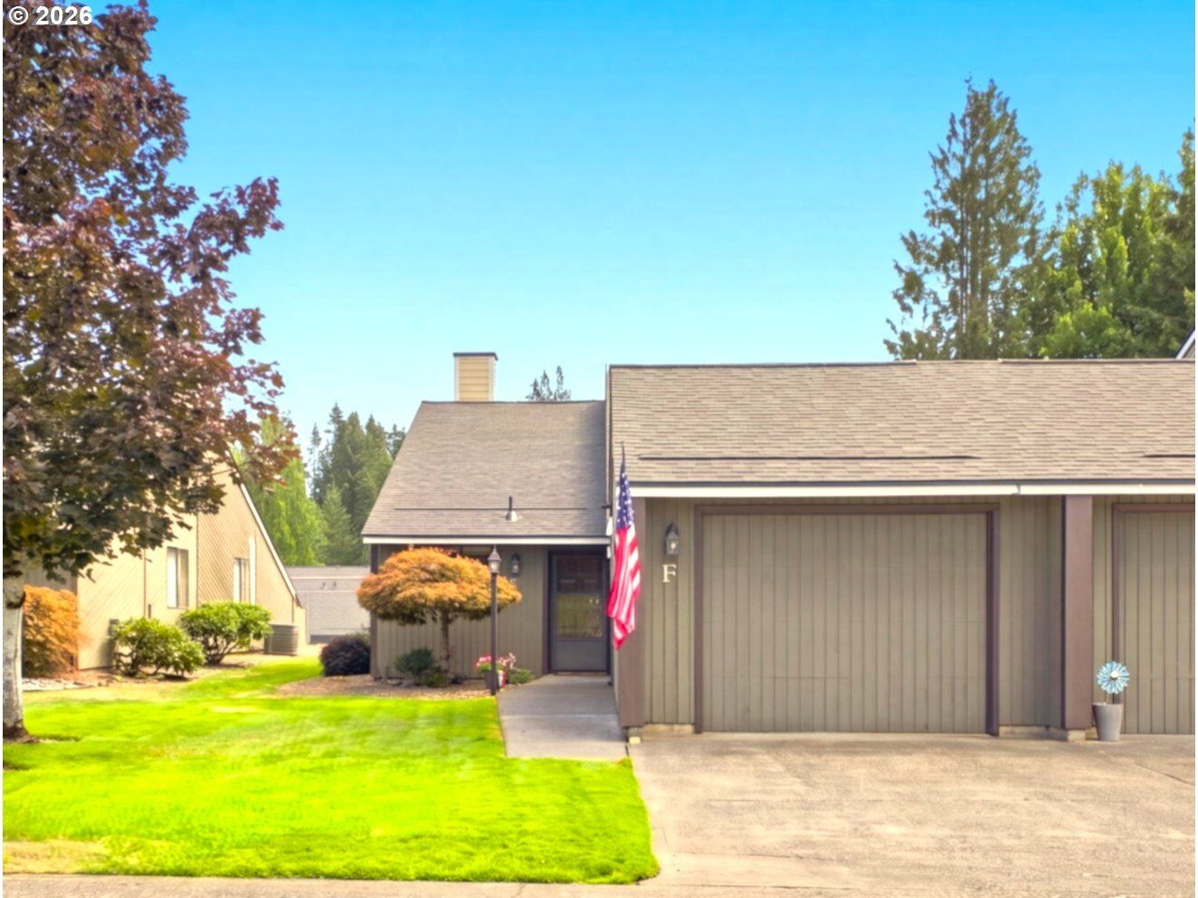 Property Photo: 13815 NW 10th Ct F WA 98685