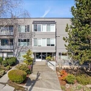 Property Photo:  2000 W Barrett Street 205  WA 98199 