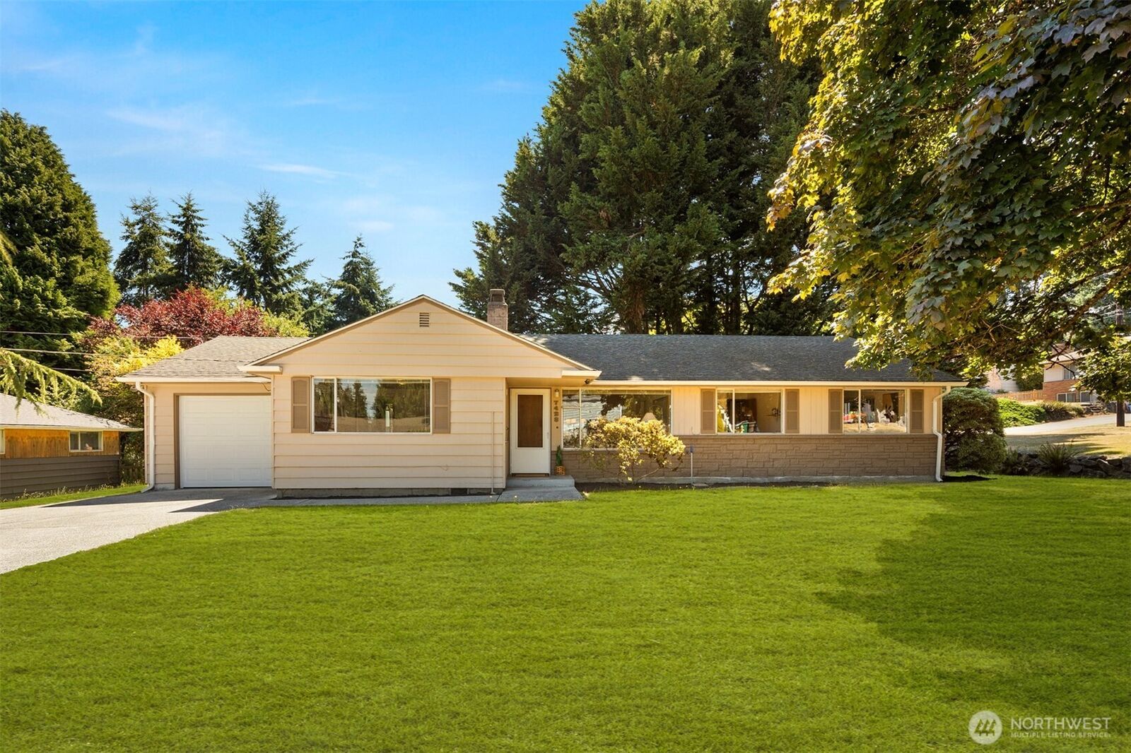 Property Photo:  7428  229th Street SW  WA 98026 