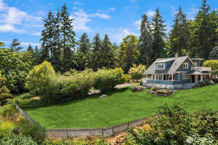 Property Photo: 21324 Tramp Harbor Road SW WA 98070