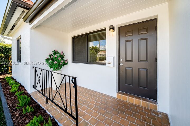 Property Photo: 2340 SW 16th St FL 33145