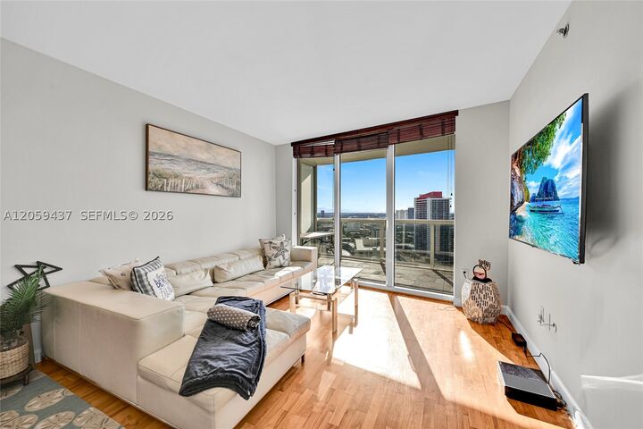 Property Photo:  1850 S Ocean Dr 2709  FL 33009 
