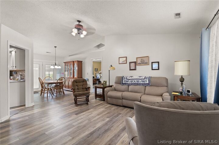 Property Photo: 3018 Pebble Brook IN 47130