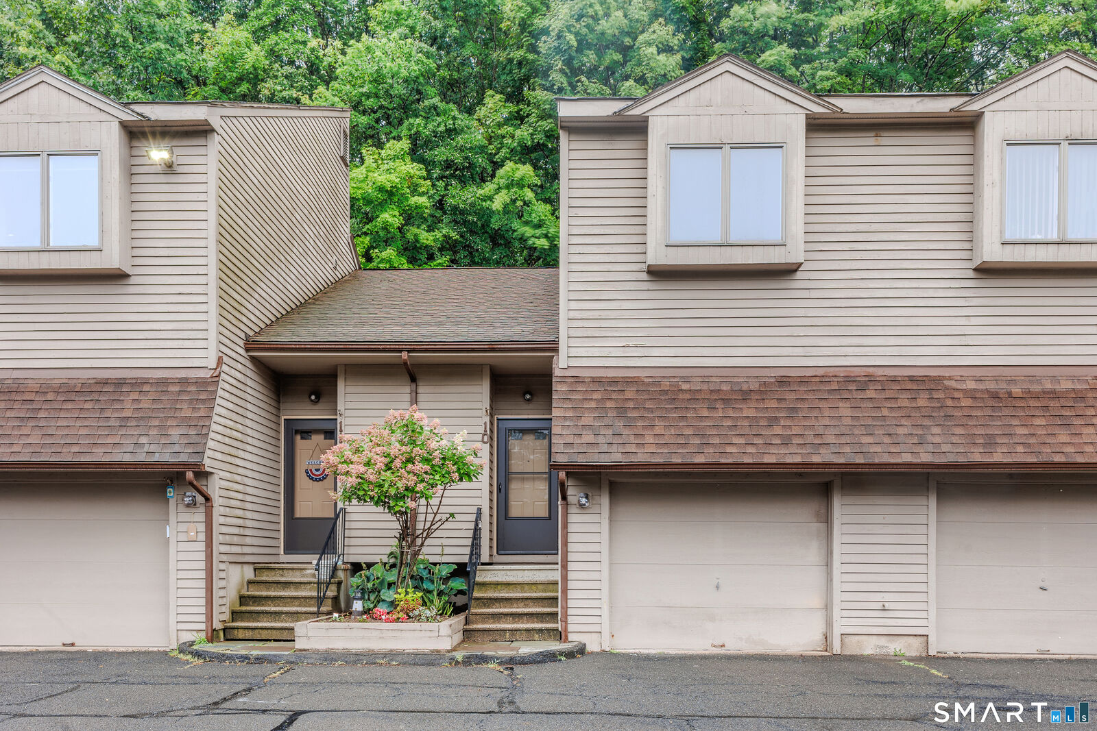 Property Photo:  489 Wolcott Street 10  CT 06010 