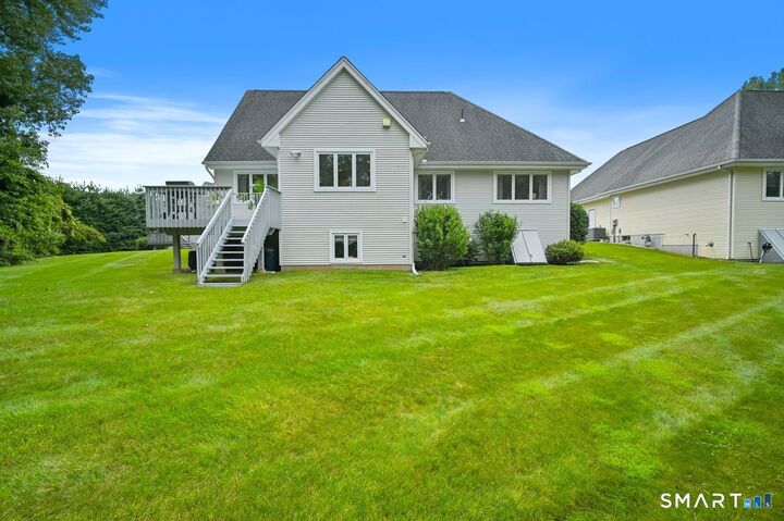Property Photo: 7 Alexandra Lane 7 CT 06067