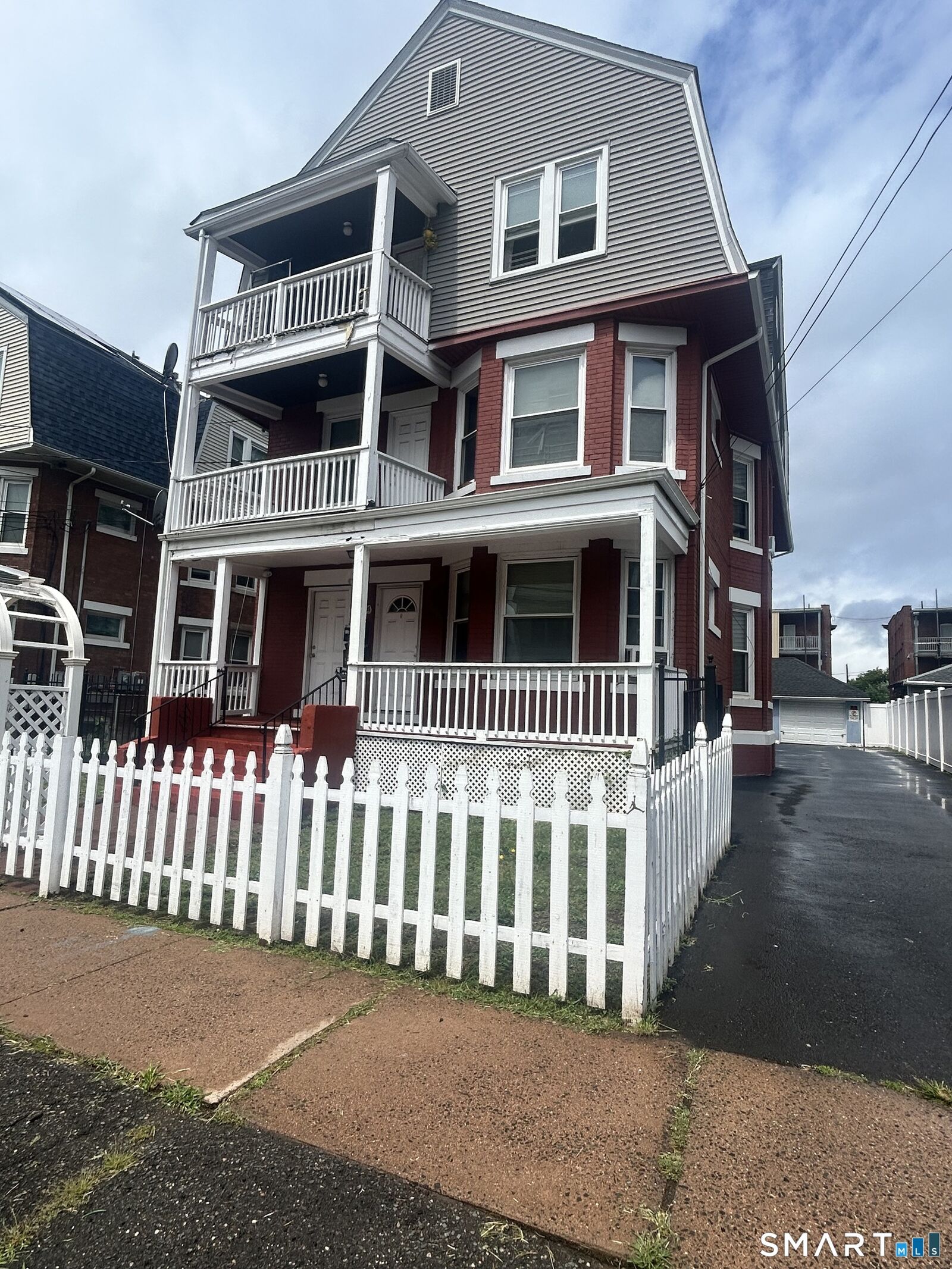 Property Photo:  34-36 Barker Street 1  CT 06114 