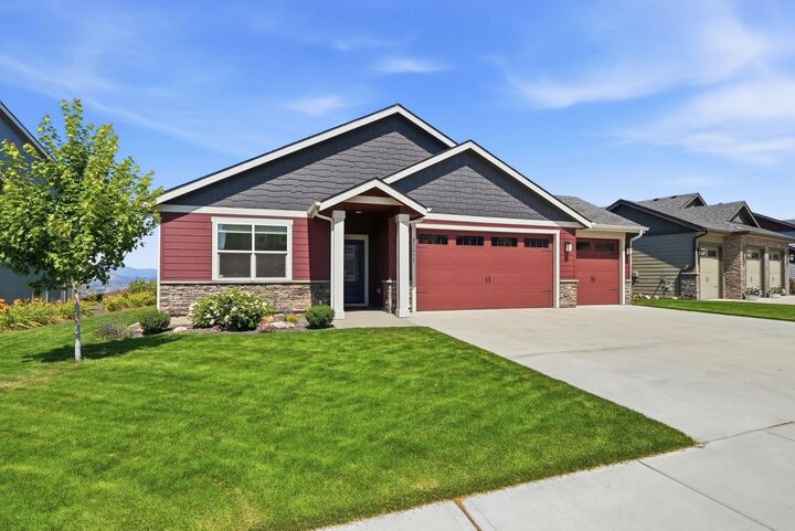 Property Photo: 21373 E Chimney Ln WA 99019