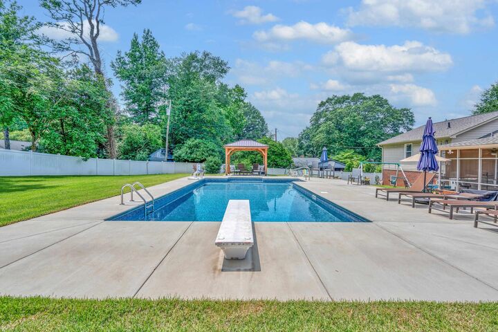 Property Photo: 116 Galaxie Place SC 29307