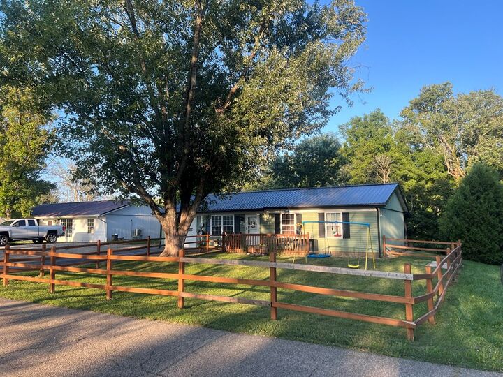 Property Photo:  231 Beechwood Drive  OH 45628 