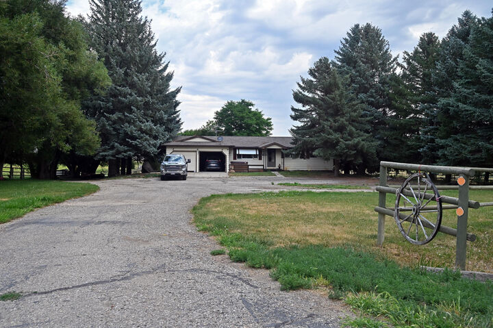 Property Photo:  15 Pine Lane  WY 82801 