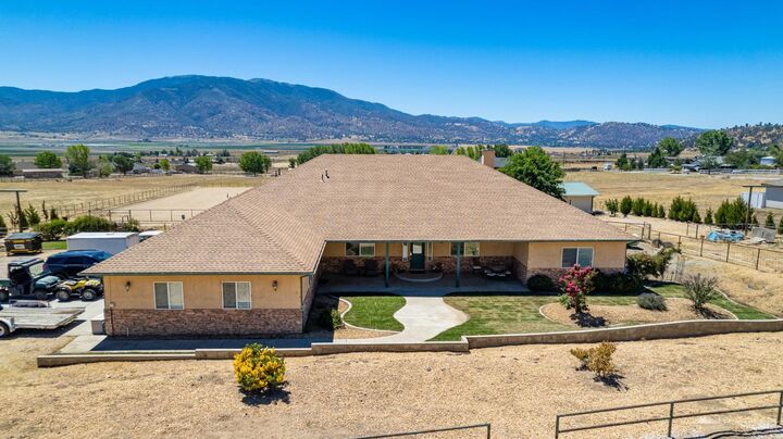 Property Photo:  27700 Kelso Drive  CA 93561 