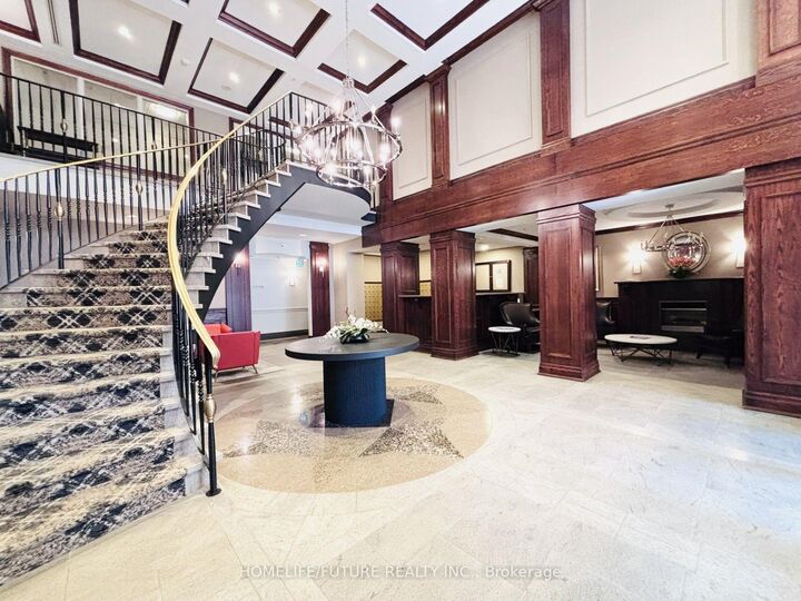 Property Photo:  12 Rean Drive 213  ON M2K 3C6 