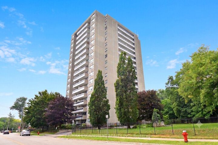 2263 Marine Drive 401 — photo 1
