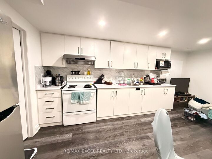 Property Photo:  392 Elson Street Bsmt  ON L3S 4R9 
