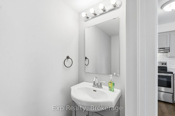 Property Photo:  470 Lonsberry Drive 508  ON K9A 1M6 