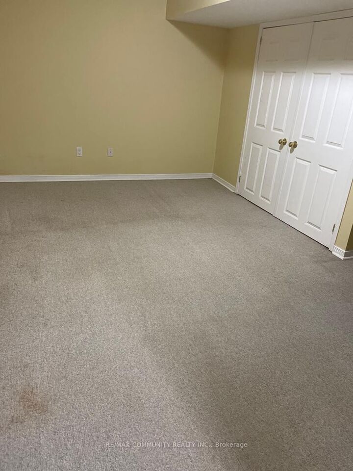 Property Photo:  24 Elmrill Road  ON L6C 2N8 