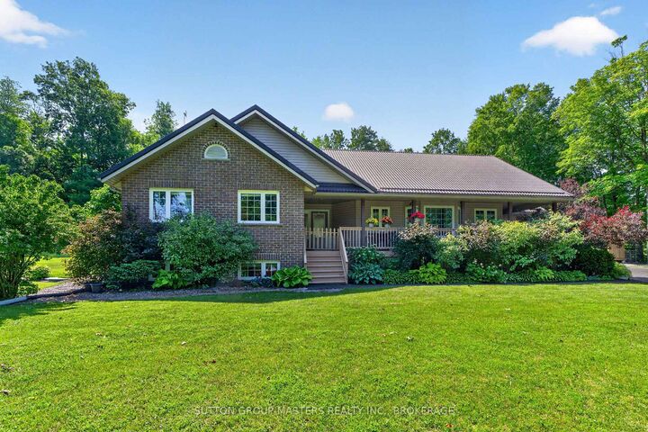 710 Maple Road — photo 1
