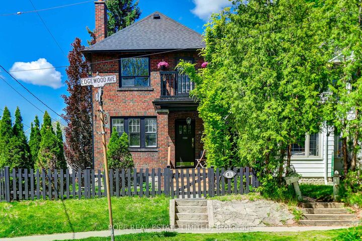 18 Edgewood Avenue — photo 1